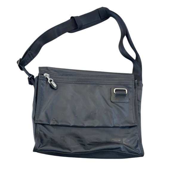Diesel Black Messenger Bagp - Picture 7 of 10